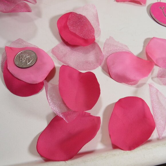 Fabric covered heart shaped box (Red, white and pink striped with padded top) - Picture 7 of 7